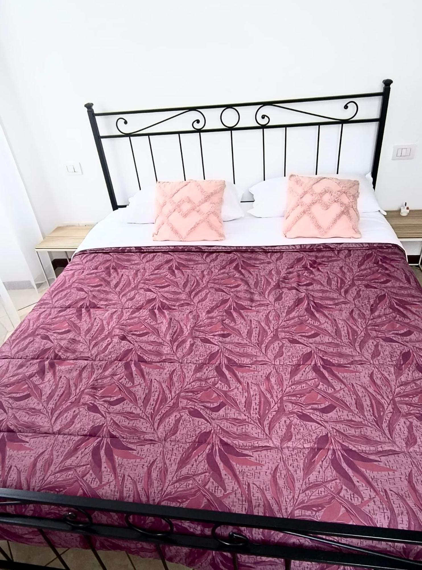 Appartamento Confortevole Con Terrazza Комо Екстериор снимка